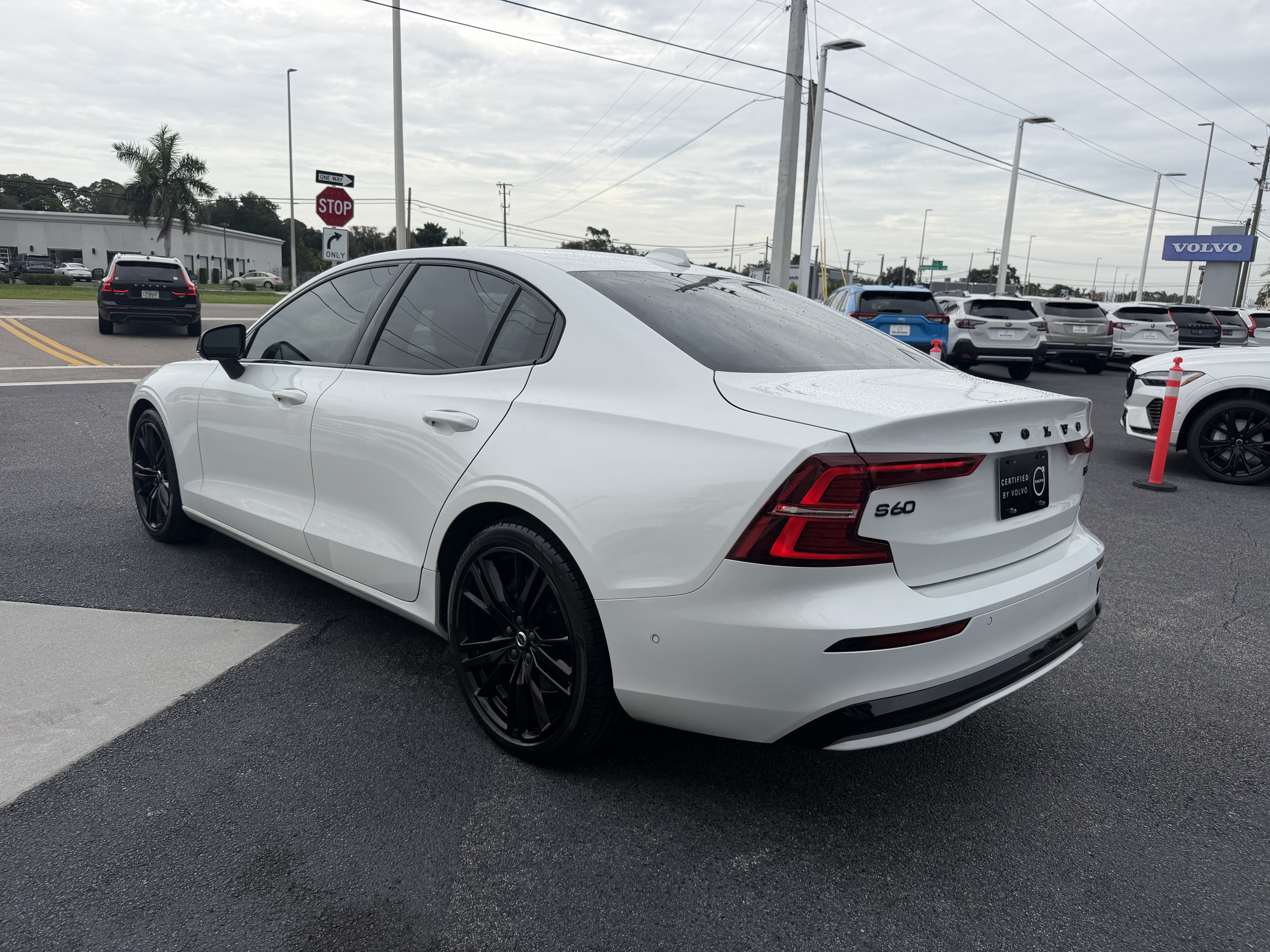 Certified 2024 Volvo S60 B5 Plus w/ Protection Package Premier FWD image 5