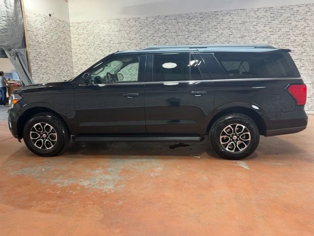 Used 2024 Ford Expedition Max XLT AWD/4WD image 4