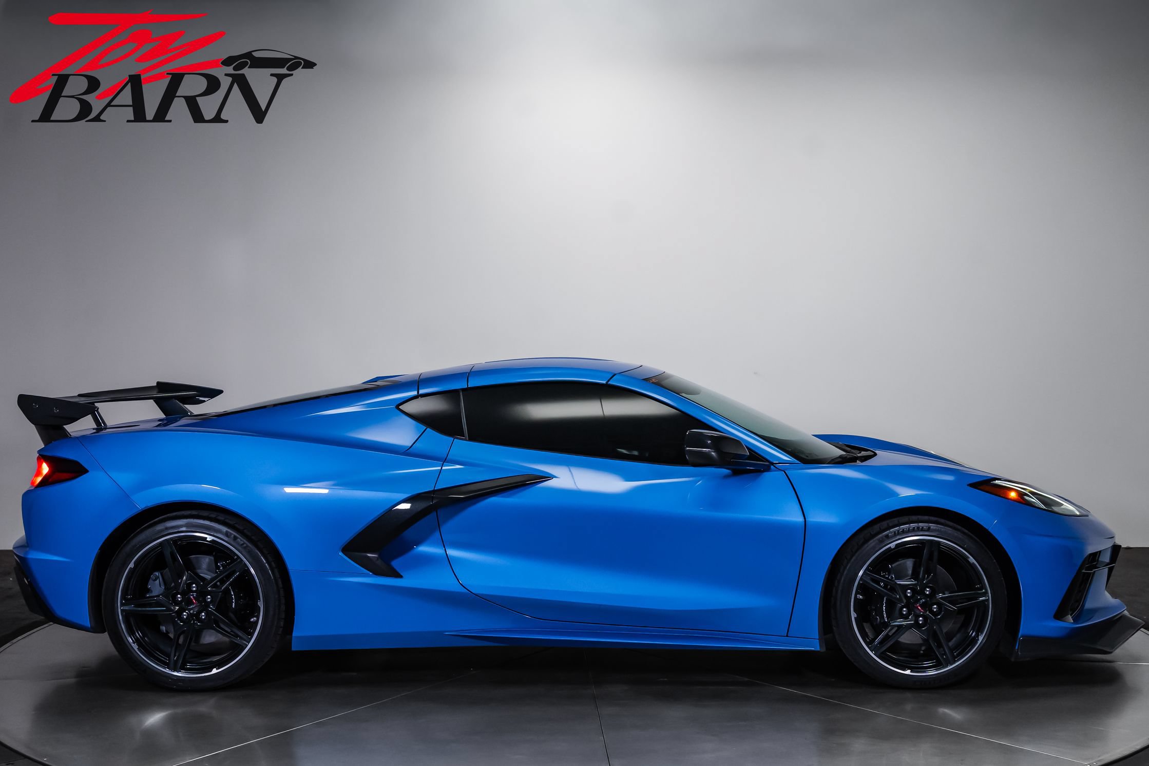 Used 2024 Chevrolet Corvette Stingray Preferred Cpe w/ Battery Protection Package RWD image 14