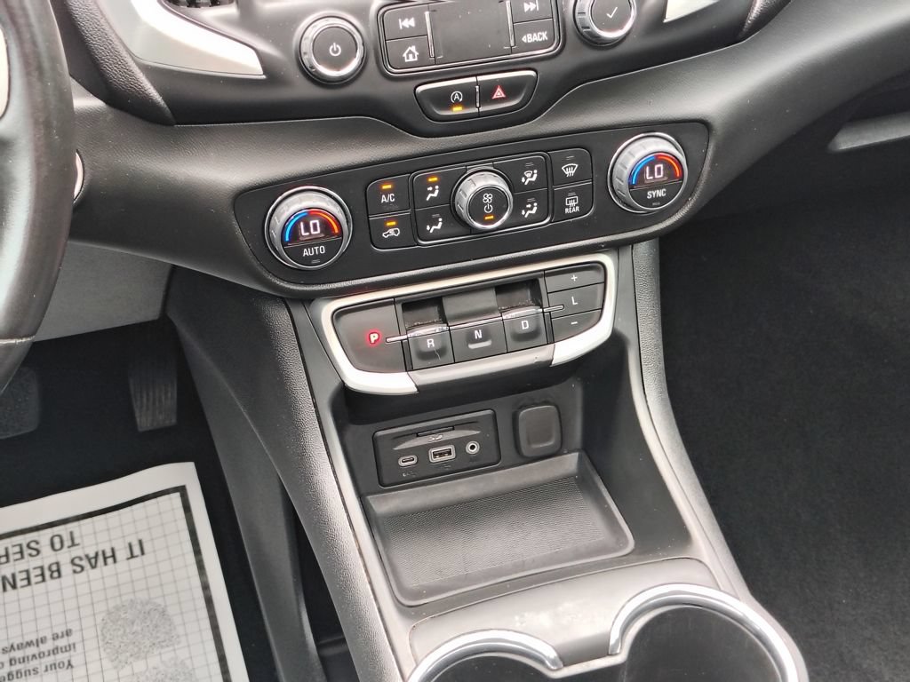 Used 2022 GMC Terrain SLT w/ Infotainment Package II AWD/4WD image 37