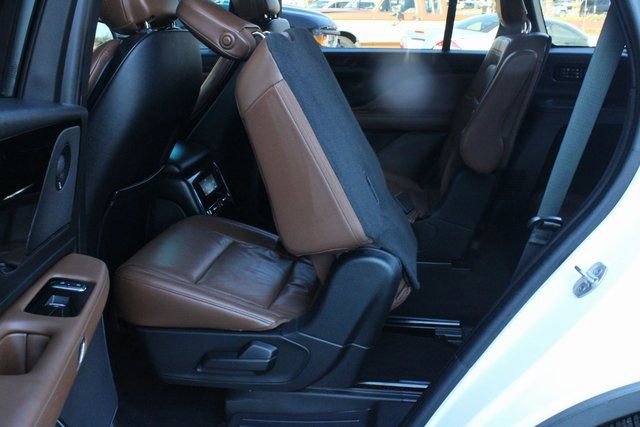 Used 2020 Lincoln Aviator Reserve w/ Equipment Group 201A image 38