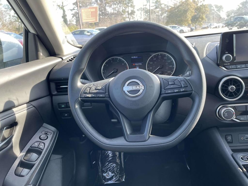 Used 2025 Nissan Sentra S image 12