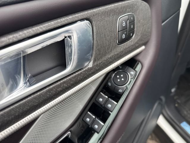 New 2026 Ford Explorer Platinum image 25