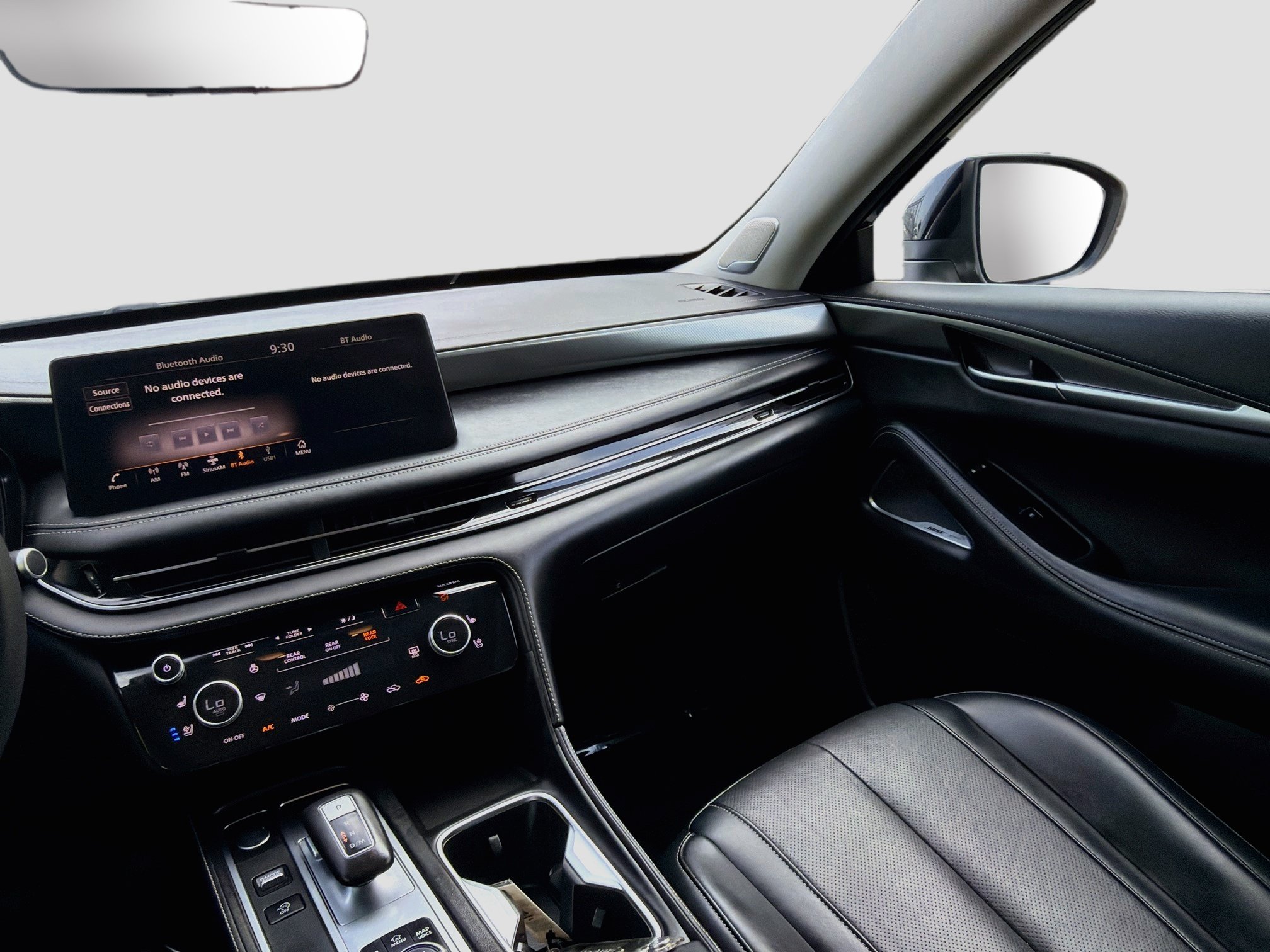 Used 2023 INFINITI QX60 Luxe w/ Performance Audio Package FWD image 22