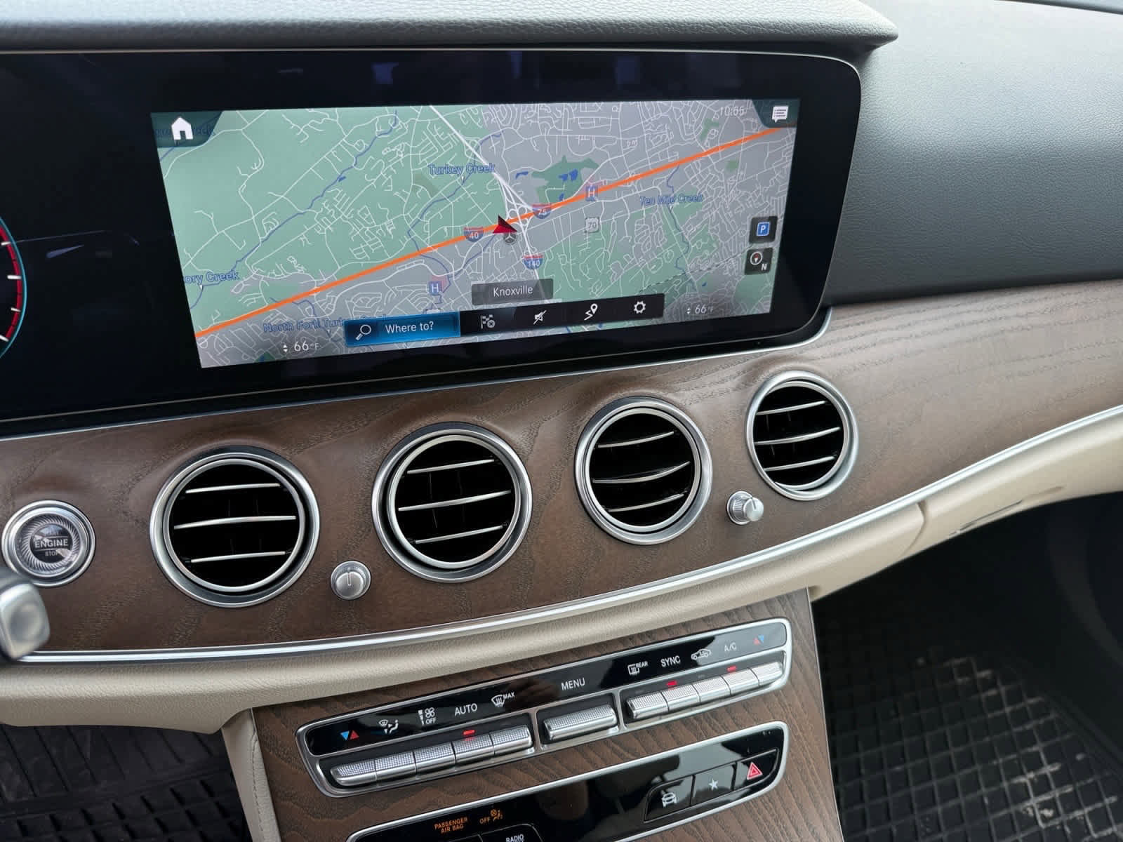 Used 2022 Mercedes-Benz E 350 Sedan image 18