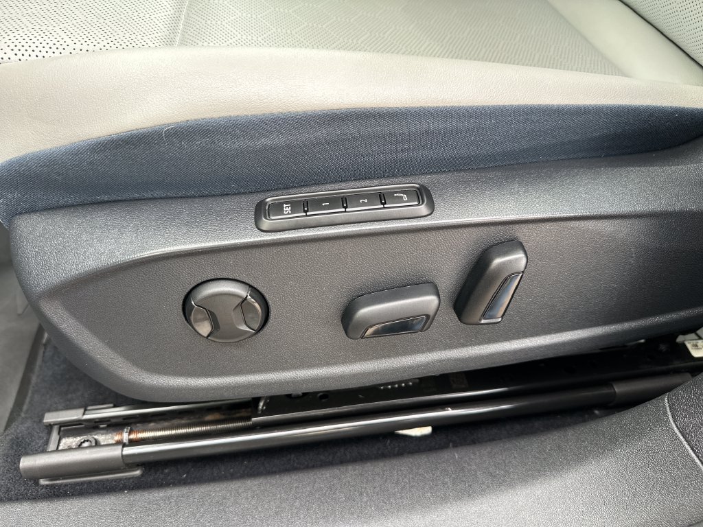 Used 2023 Volkswagen ID.4 S RWD image 10