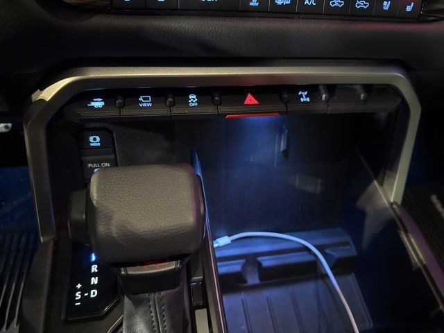 Used 2024 Toyota Tundra Limited image 34