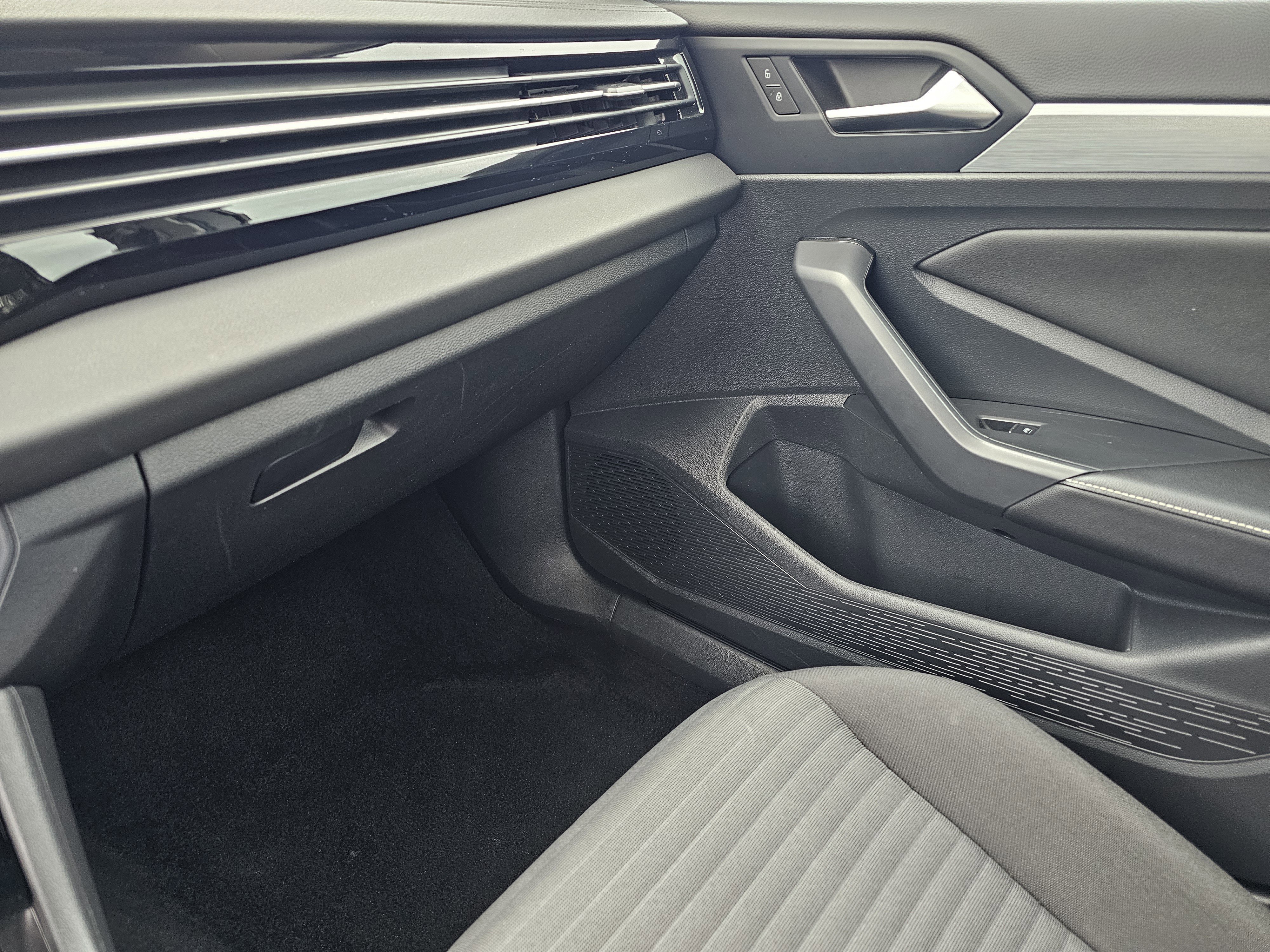 Used 2025 Volkswagen Jetta S image 22