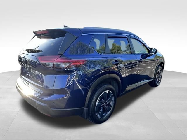 Used 2024 Nissan Rogue SV w/ SV Premium Package FWD image 9