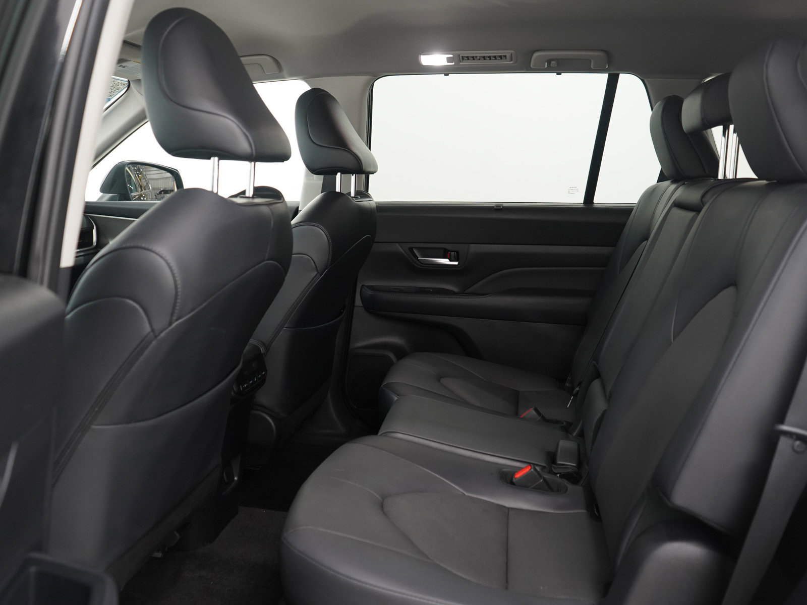 Used 2024 Toyota Grand Highlander XLE image 22