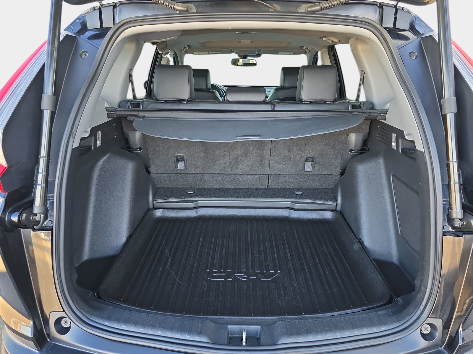 Used 2018 Honda CR-V Touring image 16