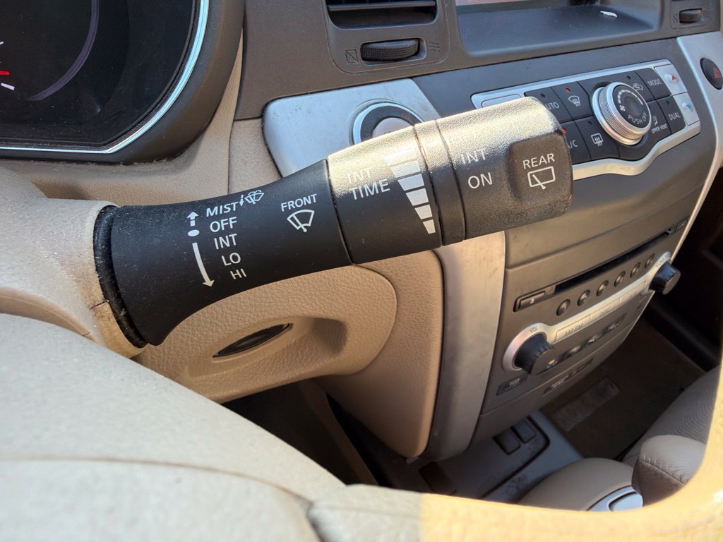 Used 2011 Nissan Murano S FWD image 28