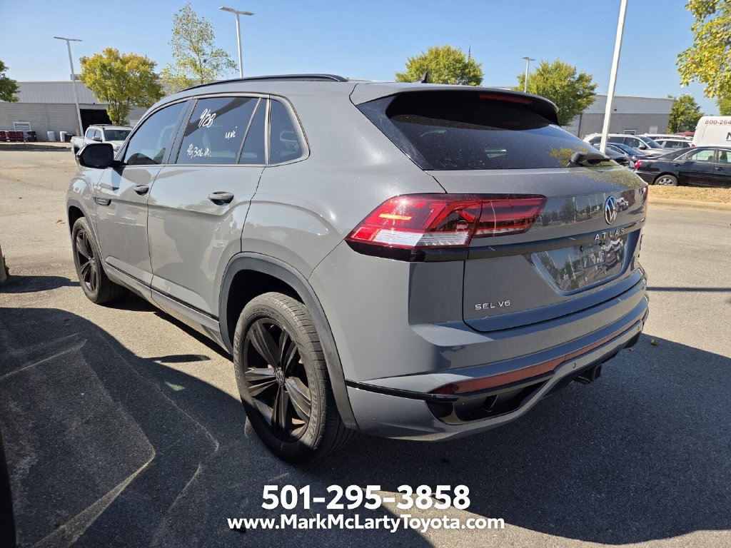 Used 2023 Volkswagen Atlas Cross Sport SEL R-Line AWD/4WD image 7