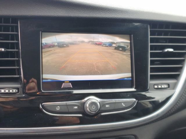 Used 2022 Buick Encore Preferred w/ Safety Package image 25