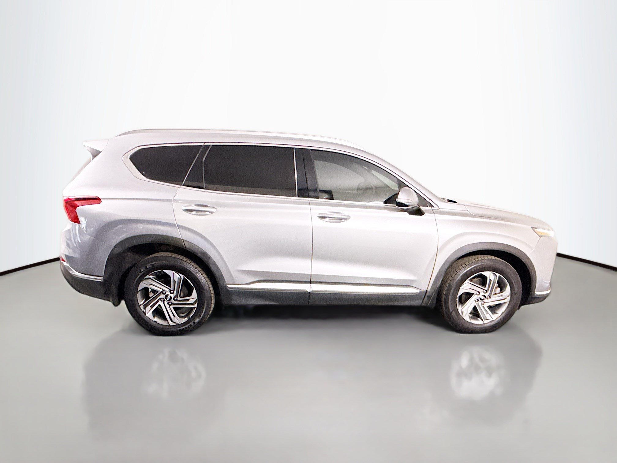 Used 2021 Hyundai Santa Fe SEL w/ Convenience Package FWD image 11