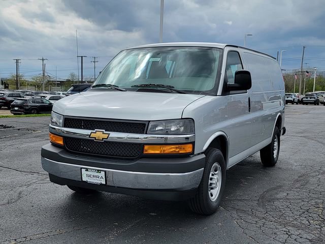 New 2026 Chevrolet Express 2500 w/ Enhanced Convenience Package RWD image 2
