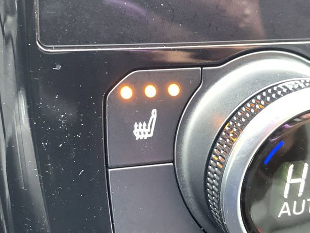 Certified 2024 Toyota Highlander XLE image 28