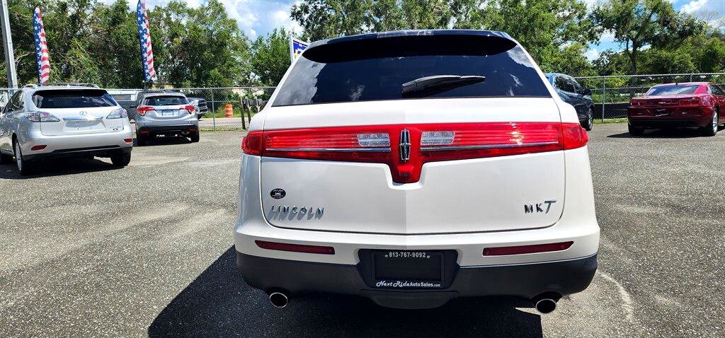 Used 2018 Lincoln MKT AWD w/ Technology Package image 16
