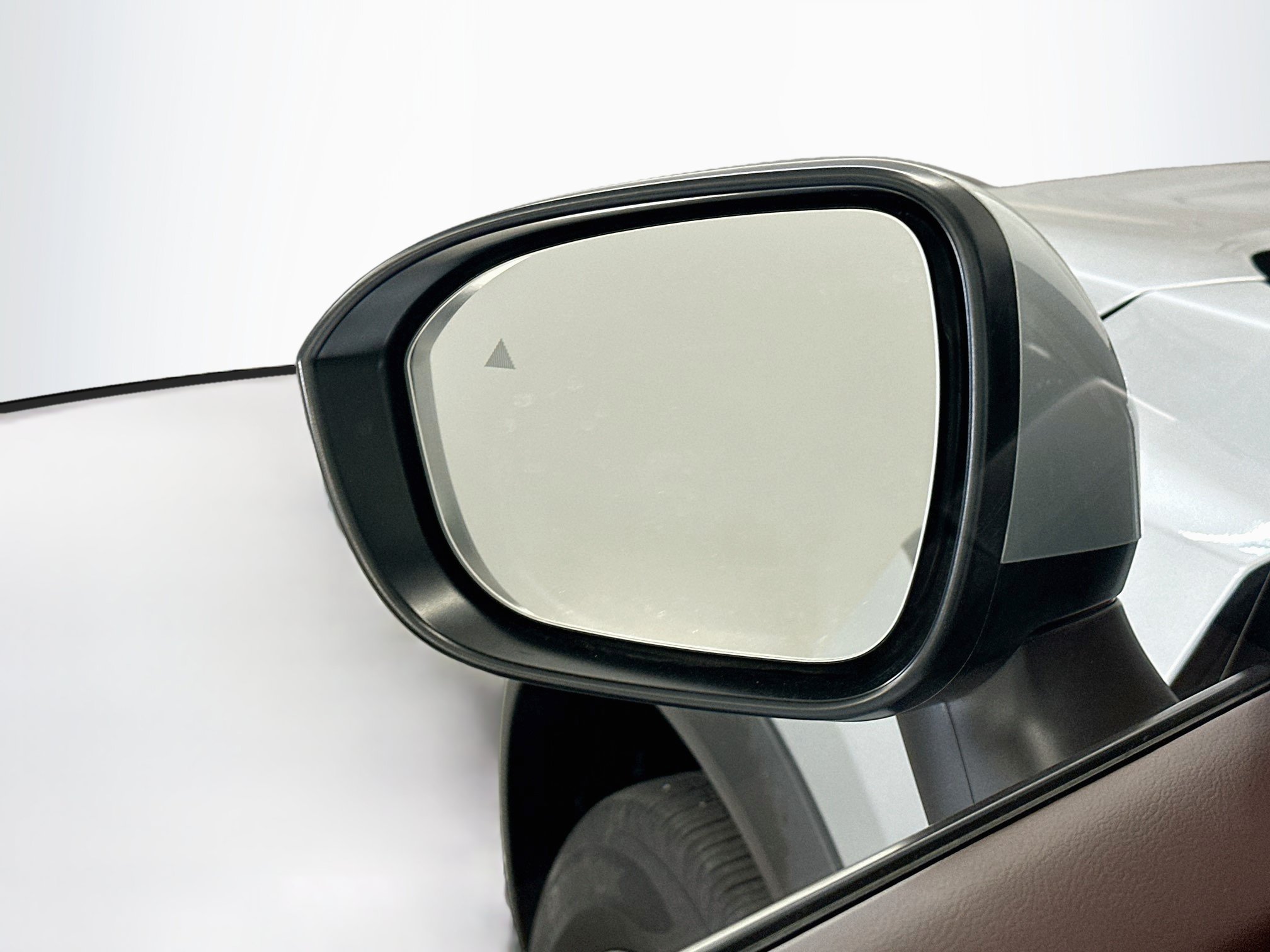 Used 2023 Nissan Rogue SV AWD/4WD image 16