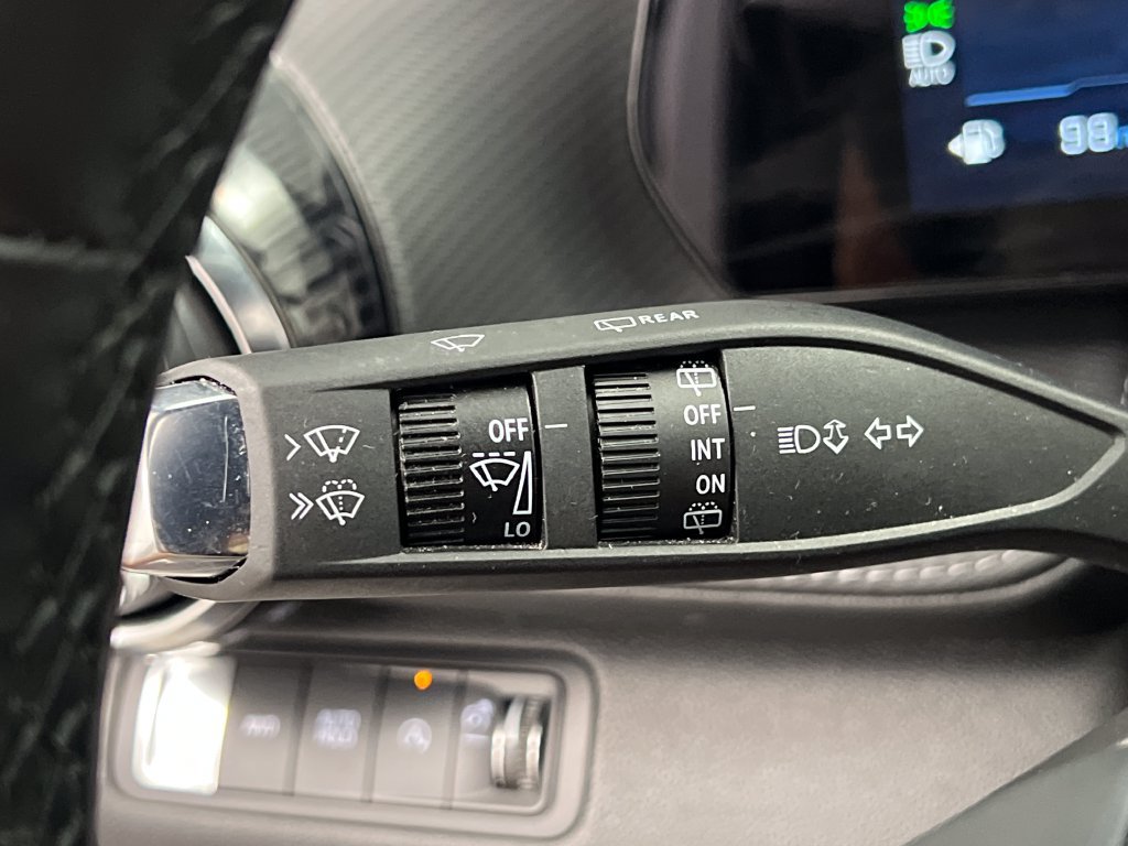 Used 2025 Chevrolet Equinox LT AWD/4WD image 49