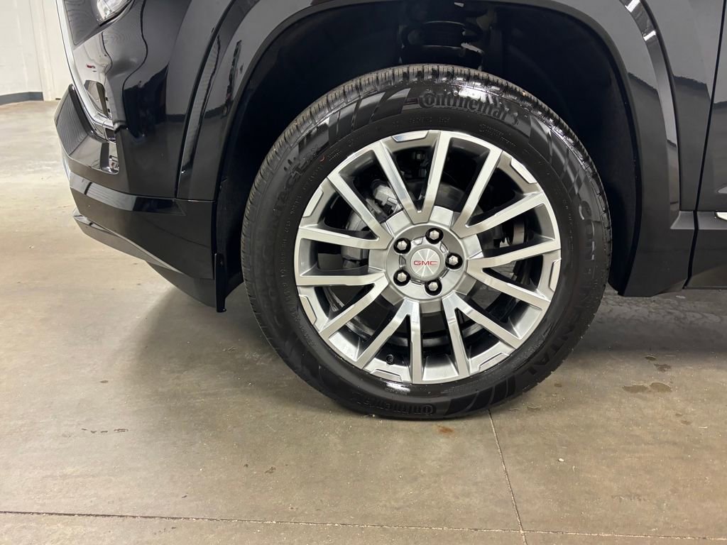 New 2026 GMC Terrain Denali w/ LPO, Floor Liner Package image 8