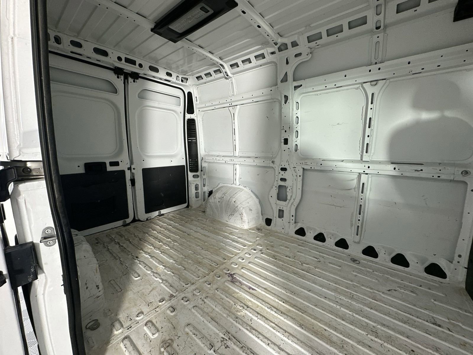 Used 2021 RAM ProMaster 3500 w/ Convenience Group image 22