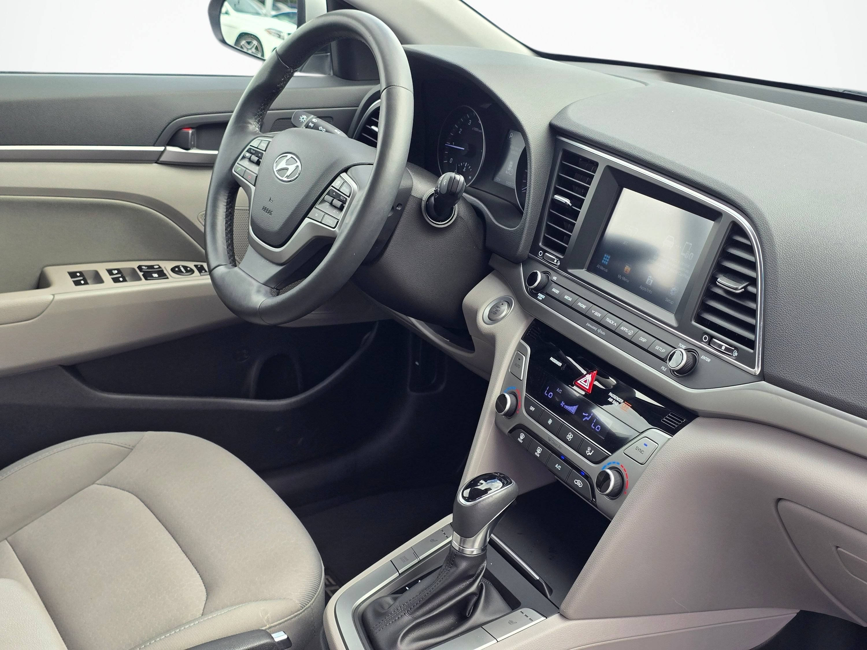 Used 2018 Hyundai Elantra Value Edition FWD image 26