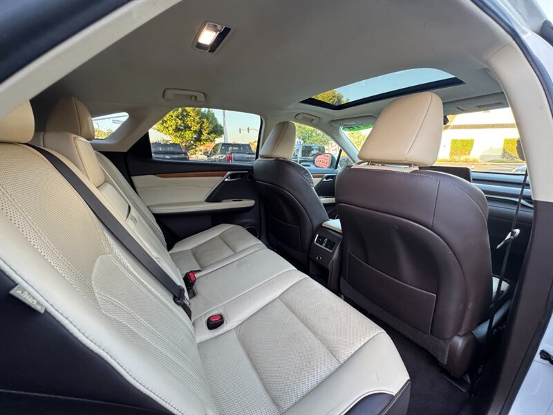 Used 2018 Lexus RX 450h AWD w/ Premium Package image 36