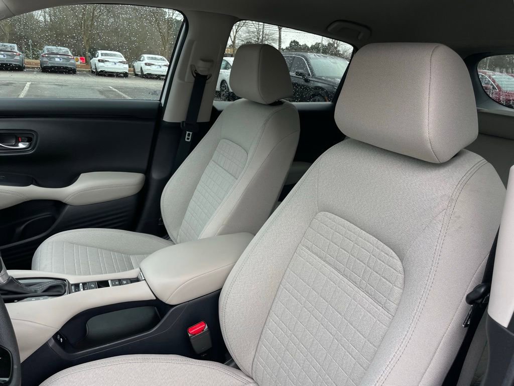 Certified 2025 Honda HR-V LX image 25