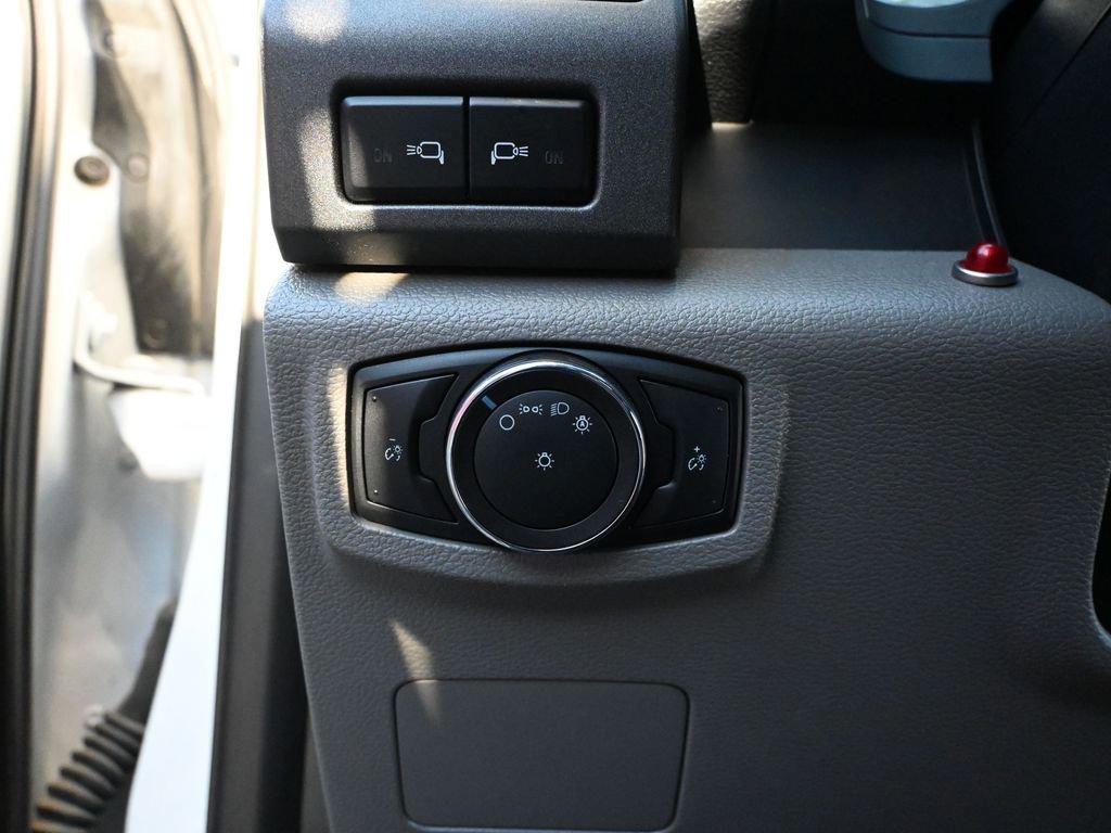 Used 2022 Ford F550 4x4 Regular Cab Super Duty image 38