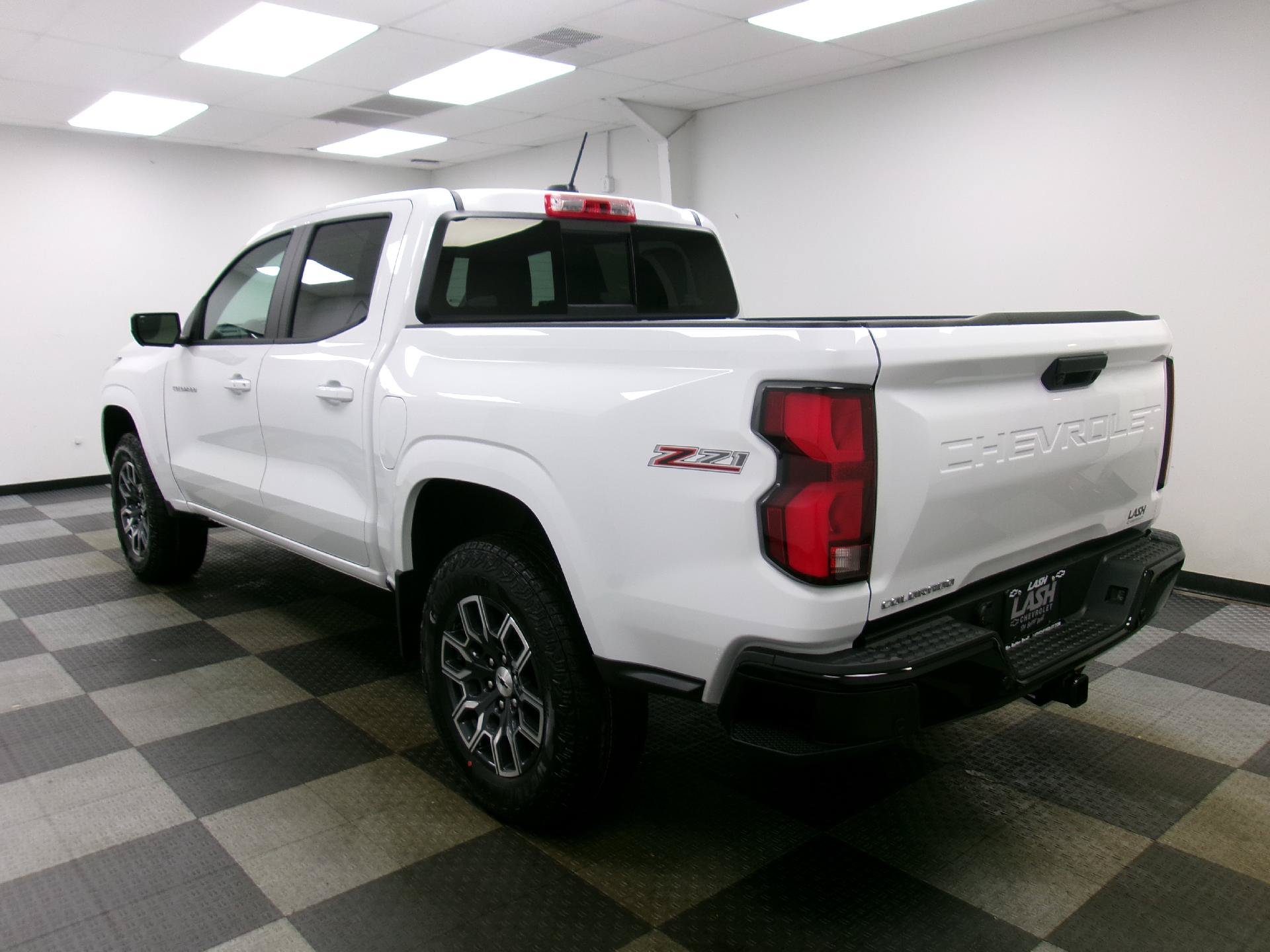 New 2026 Chevrolet Colorado Z71 w/ Technology Package AWD/4WD image 2