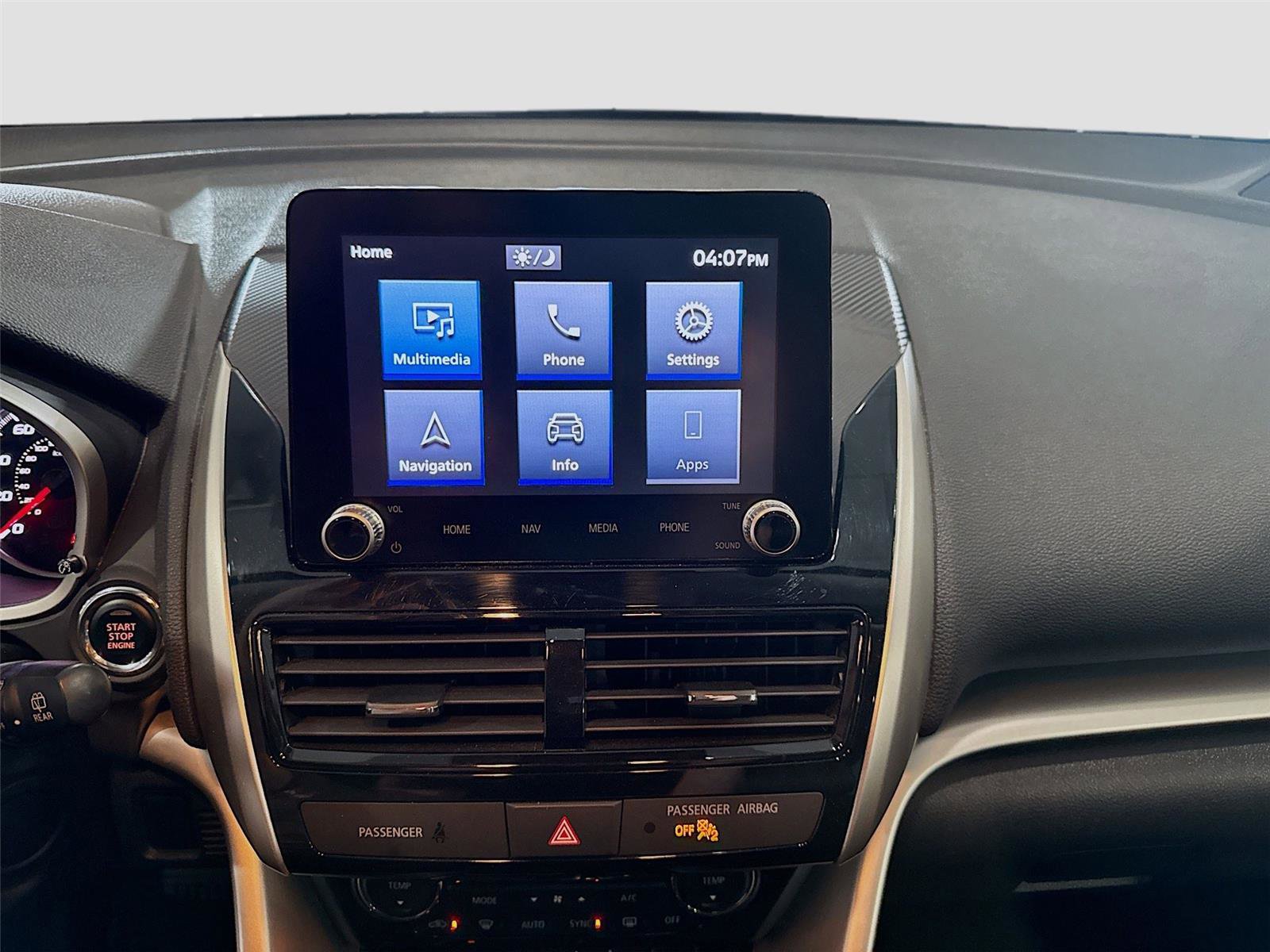 Used 2022 Mitsubishi Eclipse Cross SE image 9