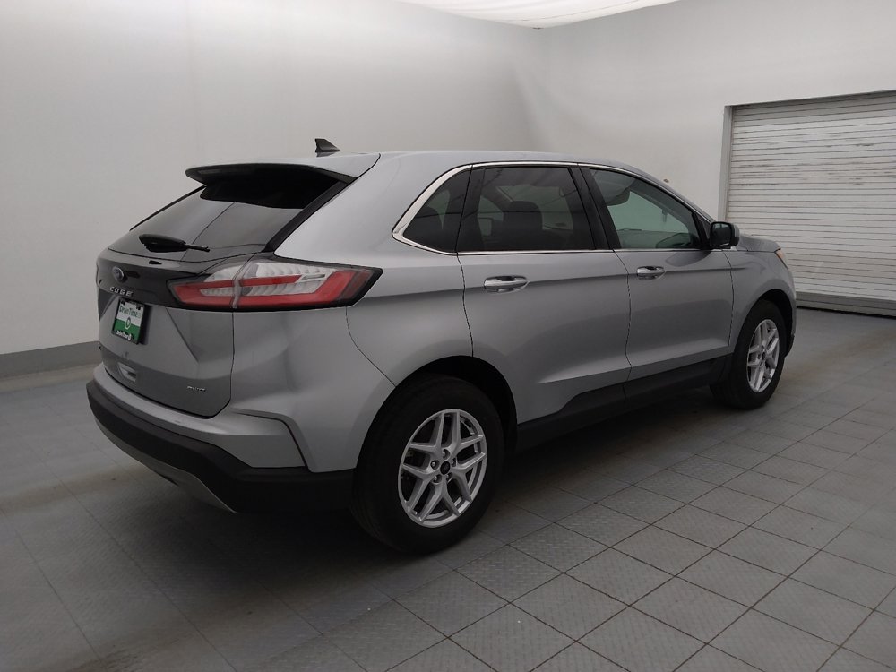 Used 2024 Ford Edge SEL image 10