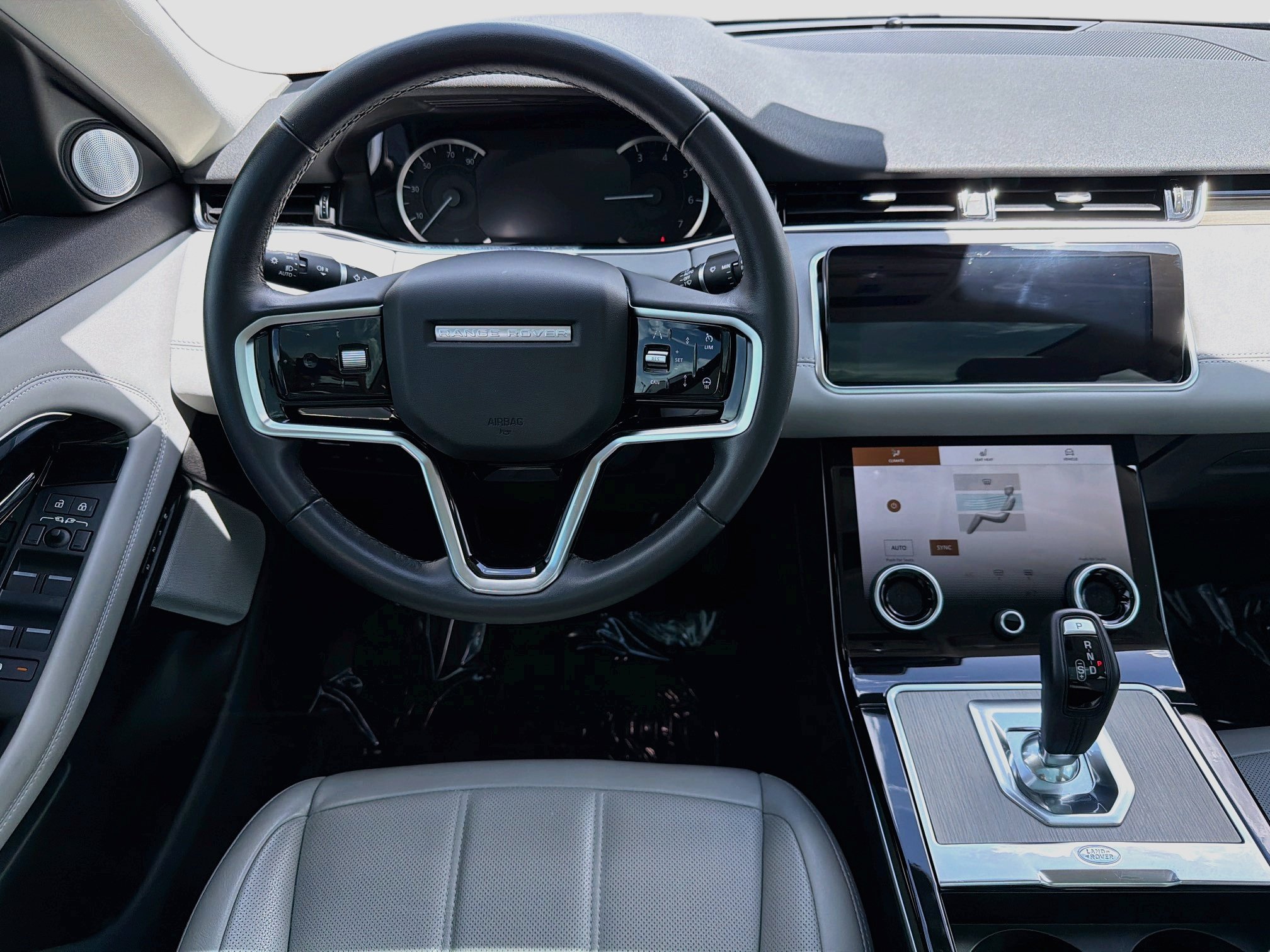 Used 2023 Land Rover Range Rover Evoque SE AWD/4WD image 17