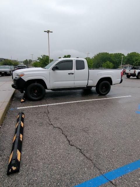 Used 2022 Toyota Tacoma SR RWD image 6