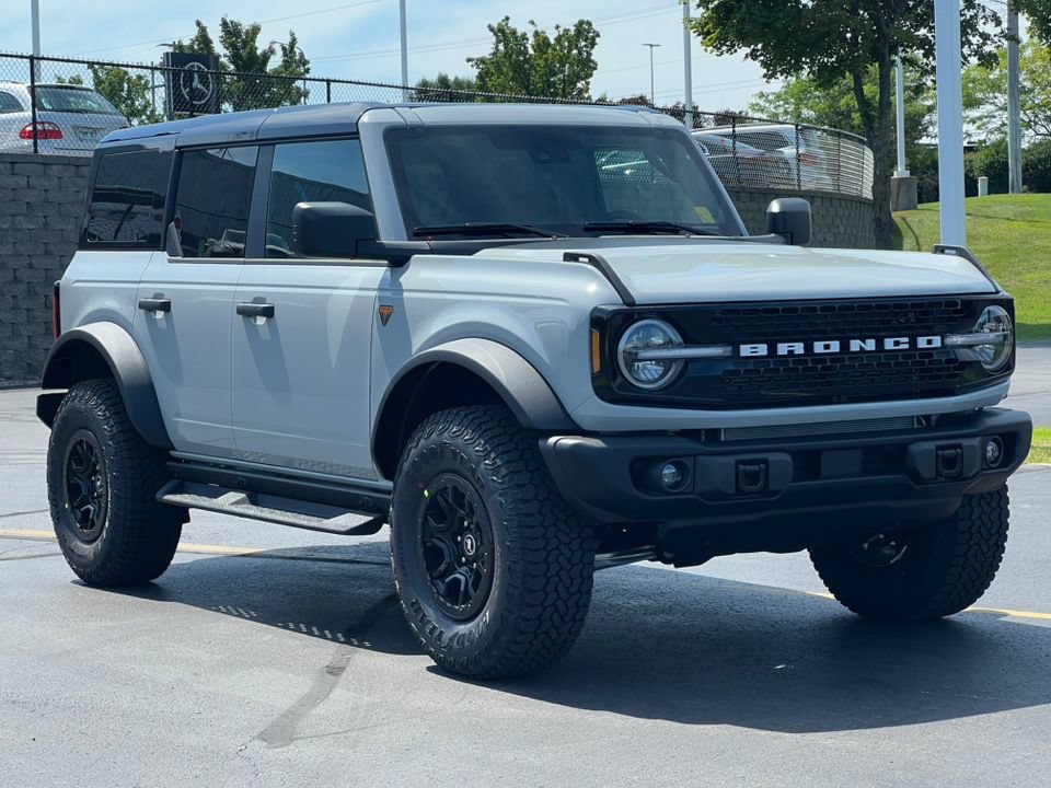 Used 2026 Ford Bronco Badlands w/ Sasquatch Package AWD/4WD image 38