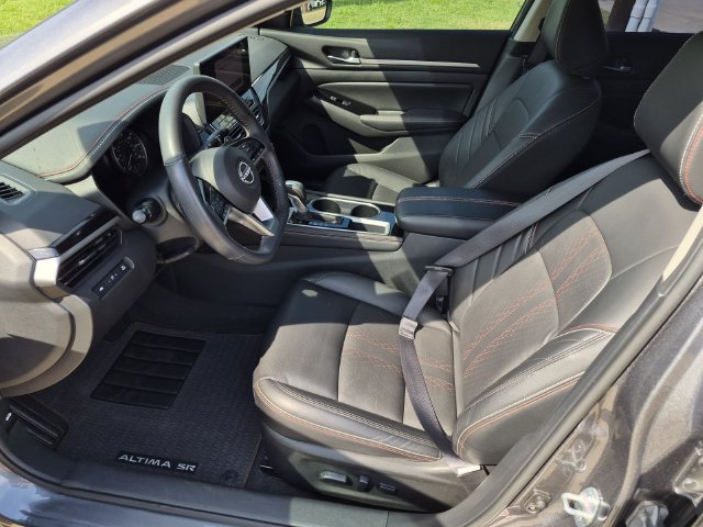 Used 2024 Nissan Altima 2.5 SR w/ SR Premium Package FWD image 18
