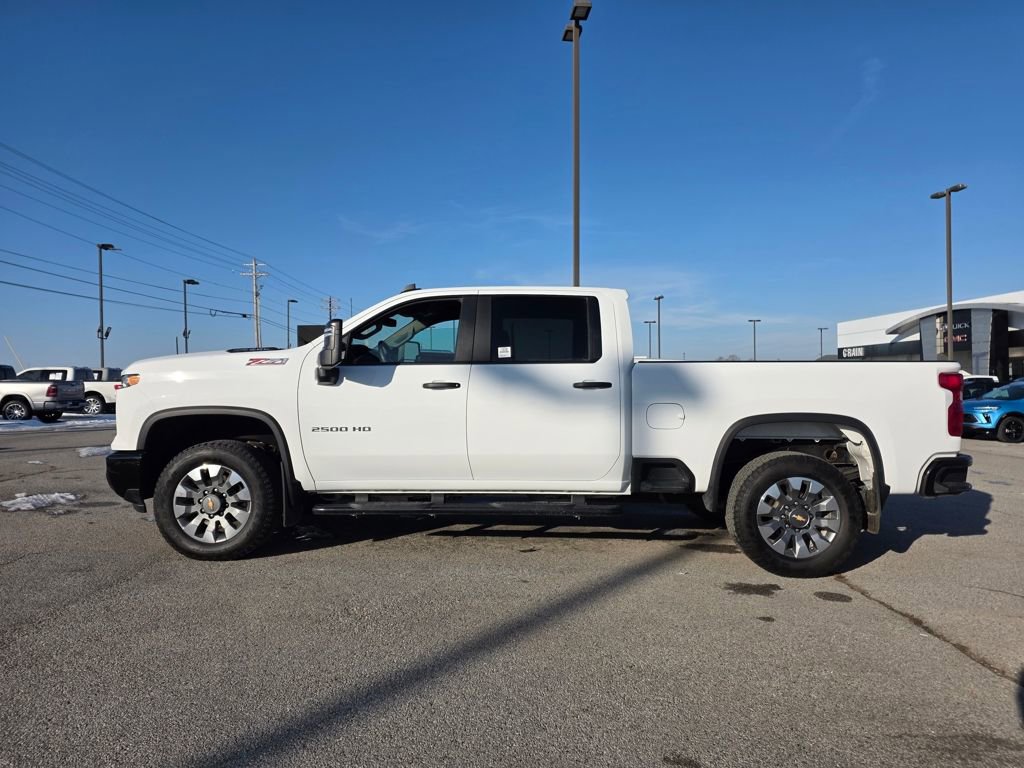 Used 2025 Chevrolet Silverado 2500 Custom w/ Custom Value Package image 4