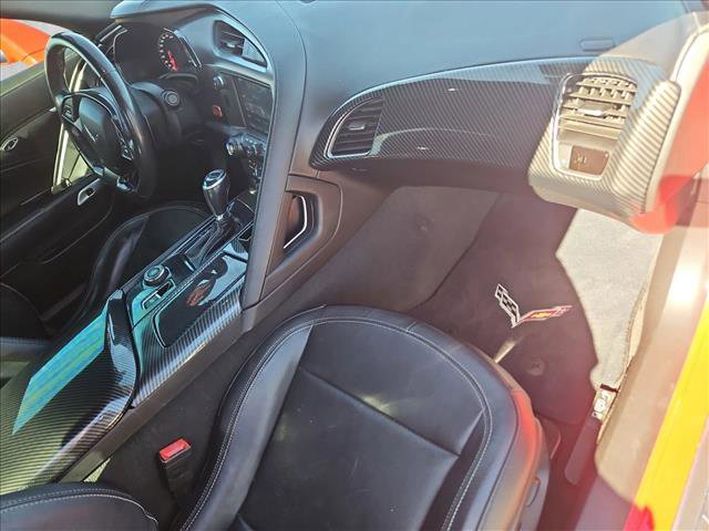 Used 2019 Chevrolet Corvette Stingray Coupe w/ Carbon Flash Badge Package image 20