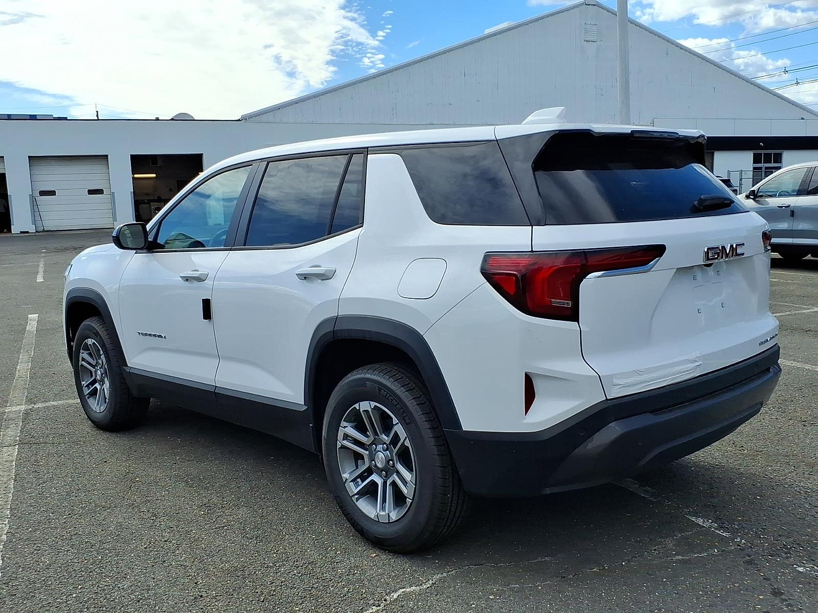 New 2027 GMC Terrain Elevation AWD/4WD image 4
