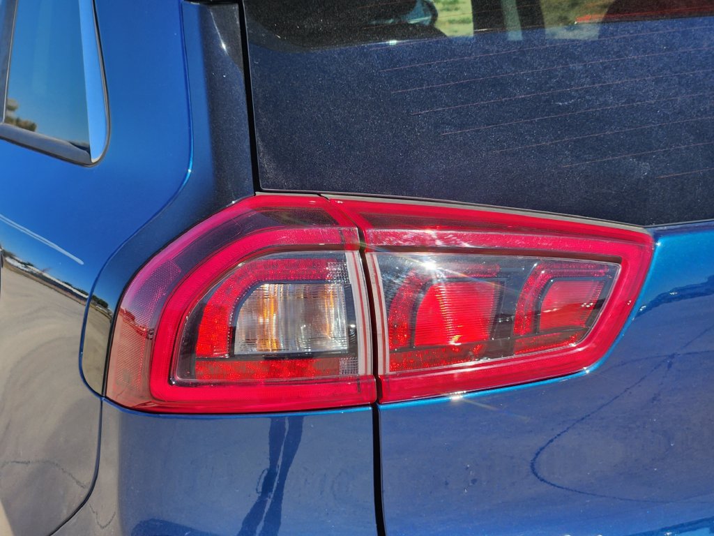Used 2019 Kia Niro LX FWD image 13