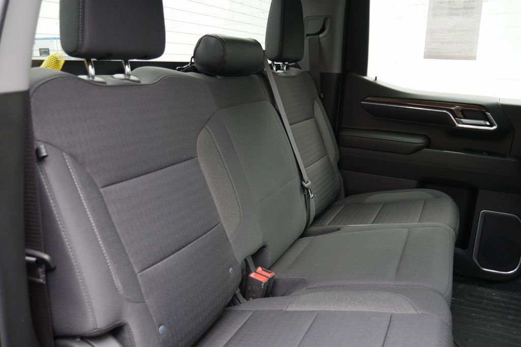Used 2022 Chevrolet Silverado 1500 LT w/ Z71 Off-Road Package image 23