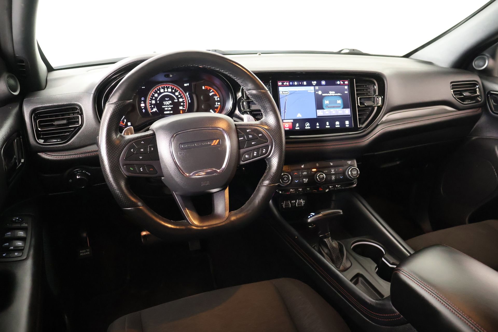 Used 2023 Dodge Durango GT image 2