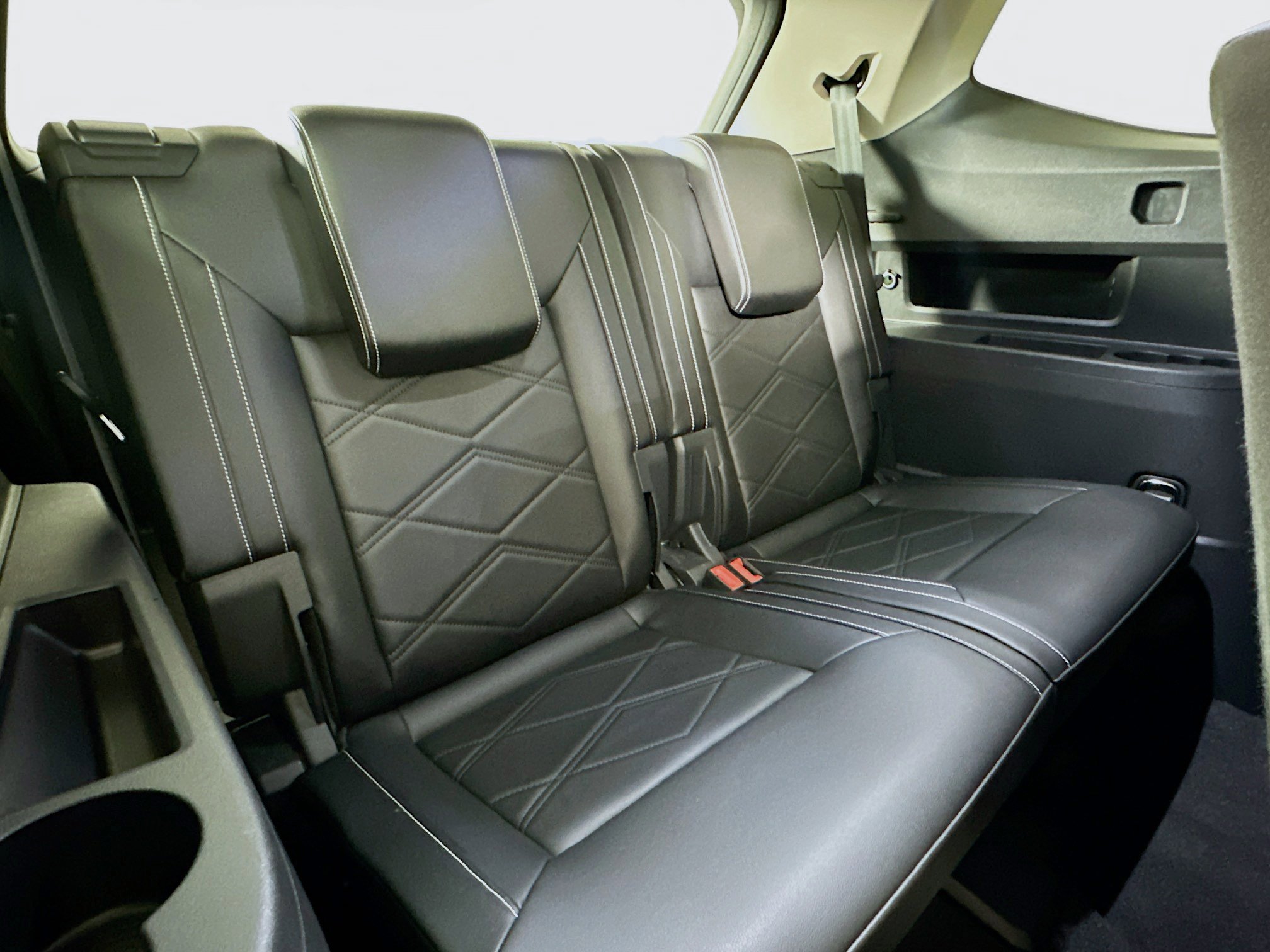 Used 2024 Volkswagen Atlas SE image 25