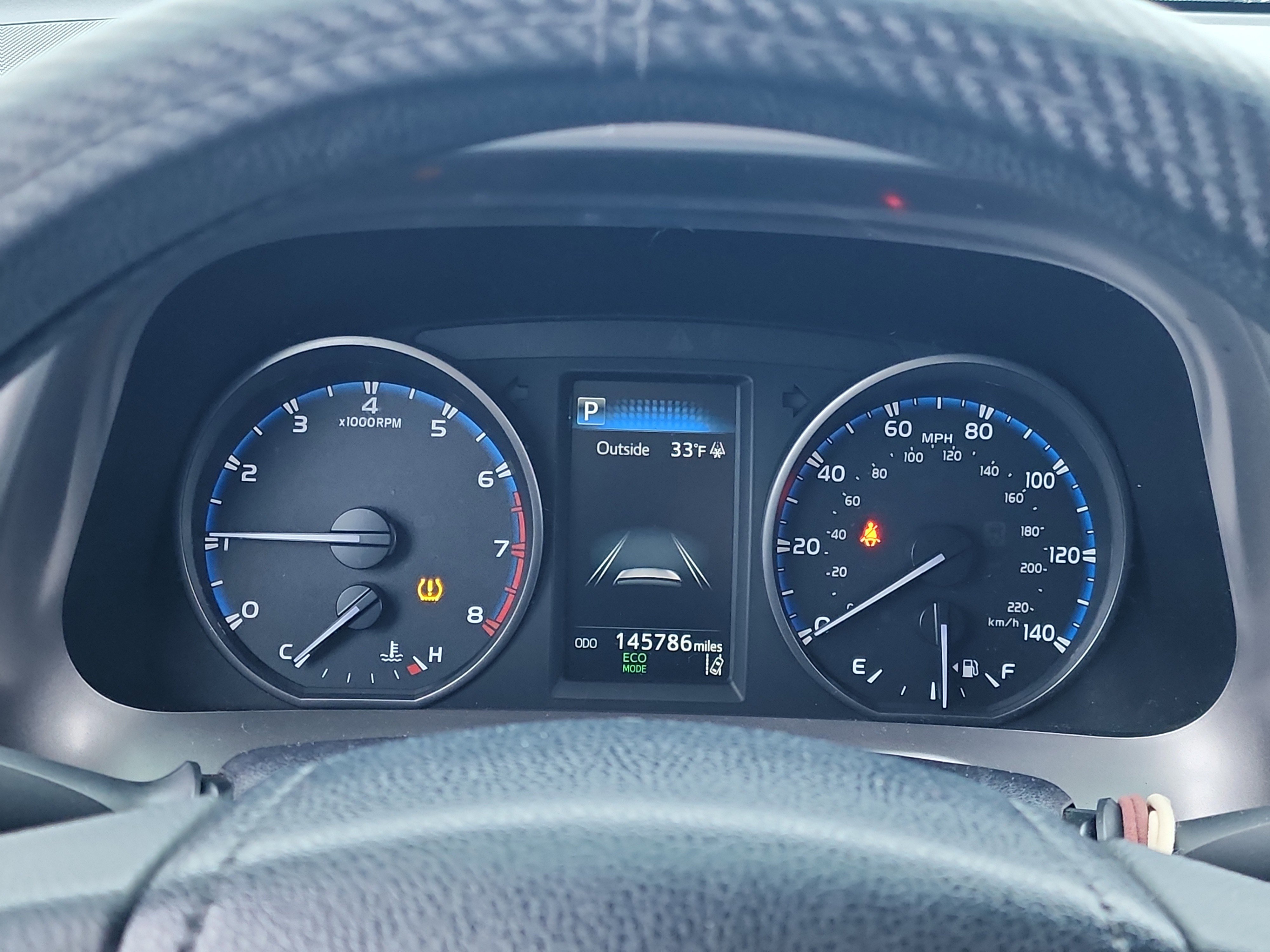 Used 2018 Toyota RAV4 LE image 21