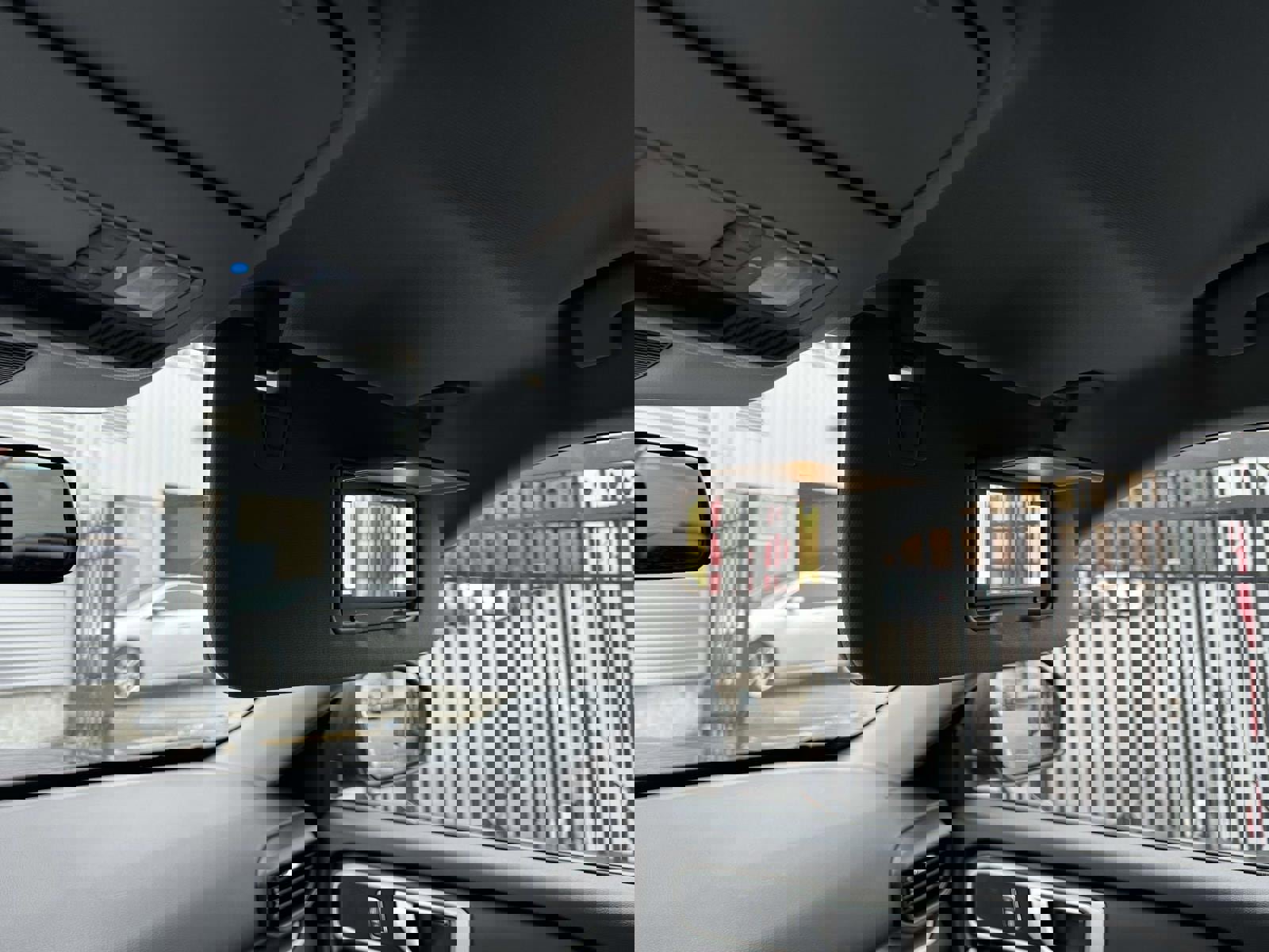 Used 2022 Ford Explorer XLT image 16