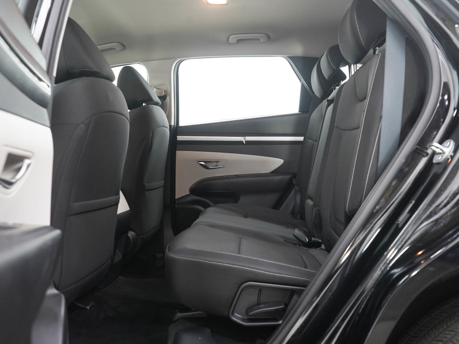 Certified 2024 Hyundai Tucson SE image 17