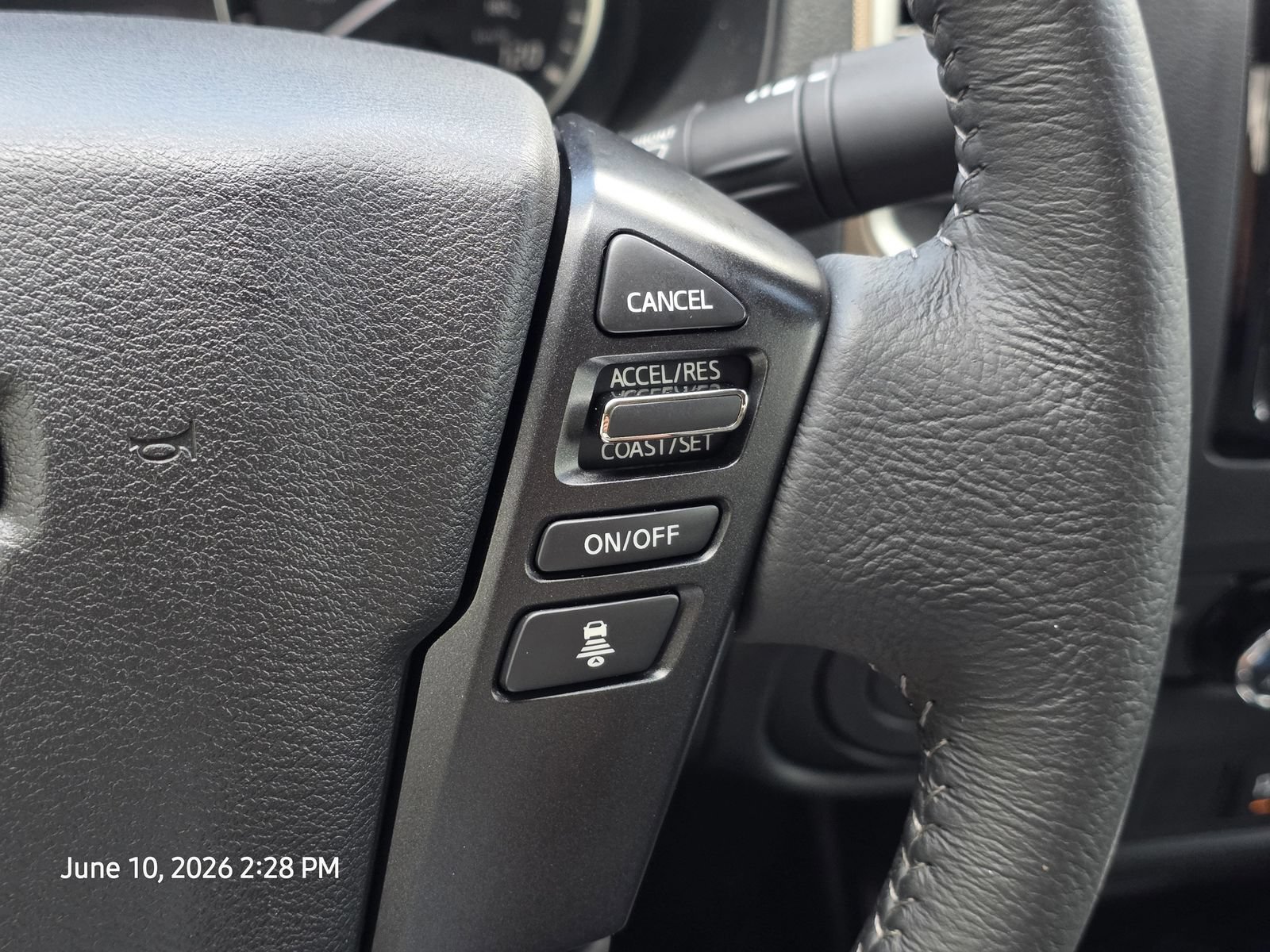 Used 2022 Nissan Frontier SV w/ Technology Package RWD image 27