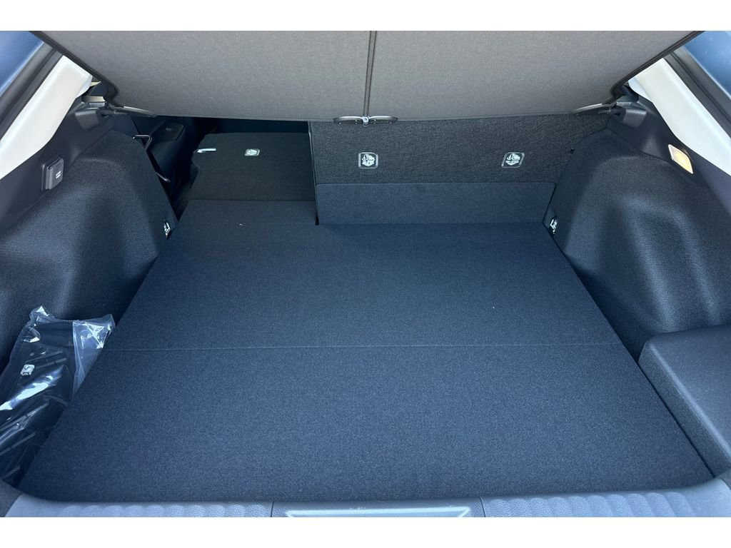 New 2026 Toyota Prius Plug-In Hybrid FWD image 16