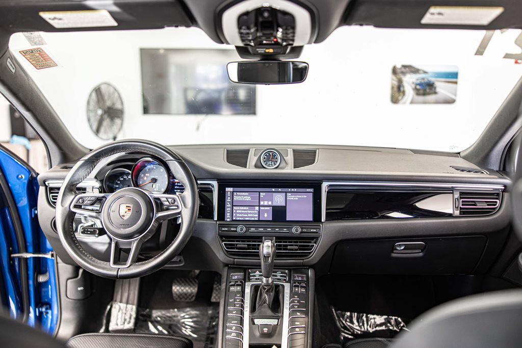 Used 2021 Porsche Macan S AWD/4WD image 37